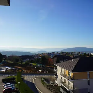 https://studio-dernier-etage-avec-terrasse-vue-montagne.hotels-rhonealpes.com