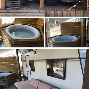 https://caravanes-de-provence.fr-provencehotel.com