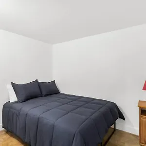  Apartment Spacious 3 Bedrooms/2 Bathrooms In